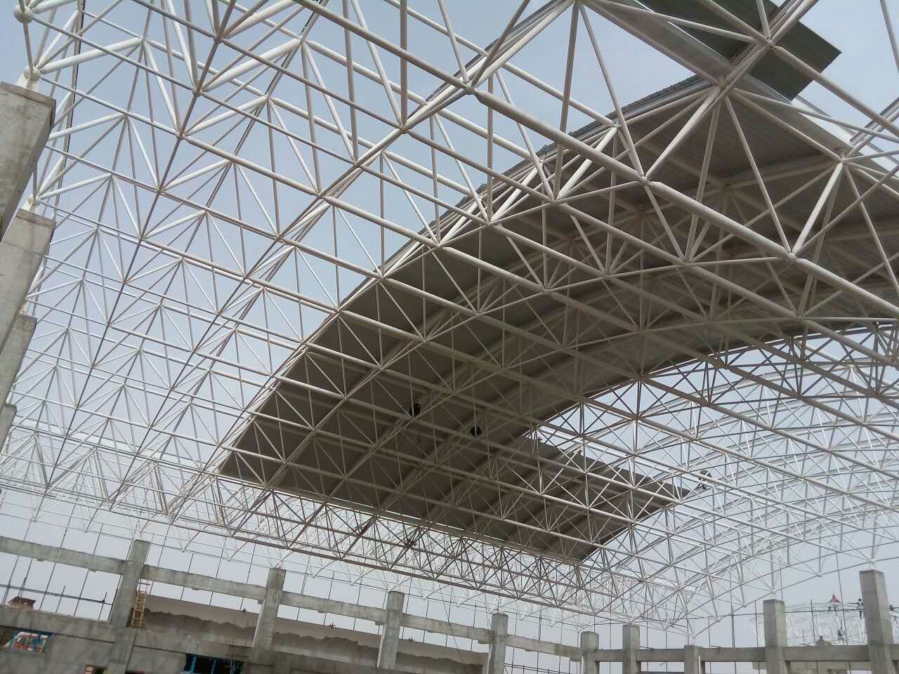 鹤岗青岛一汽网架